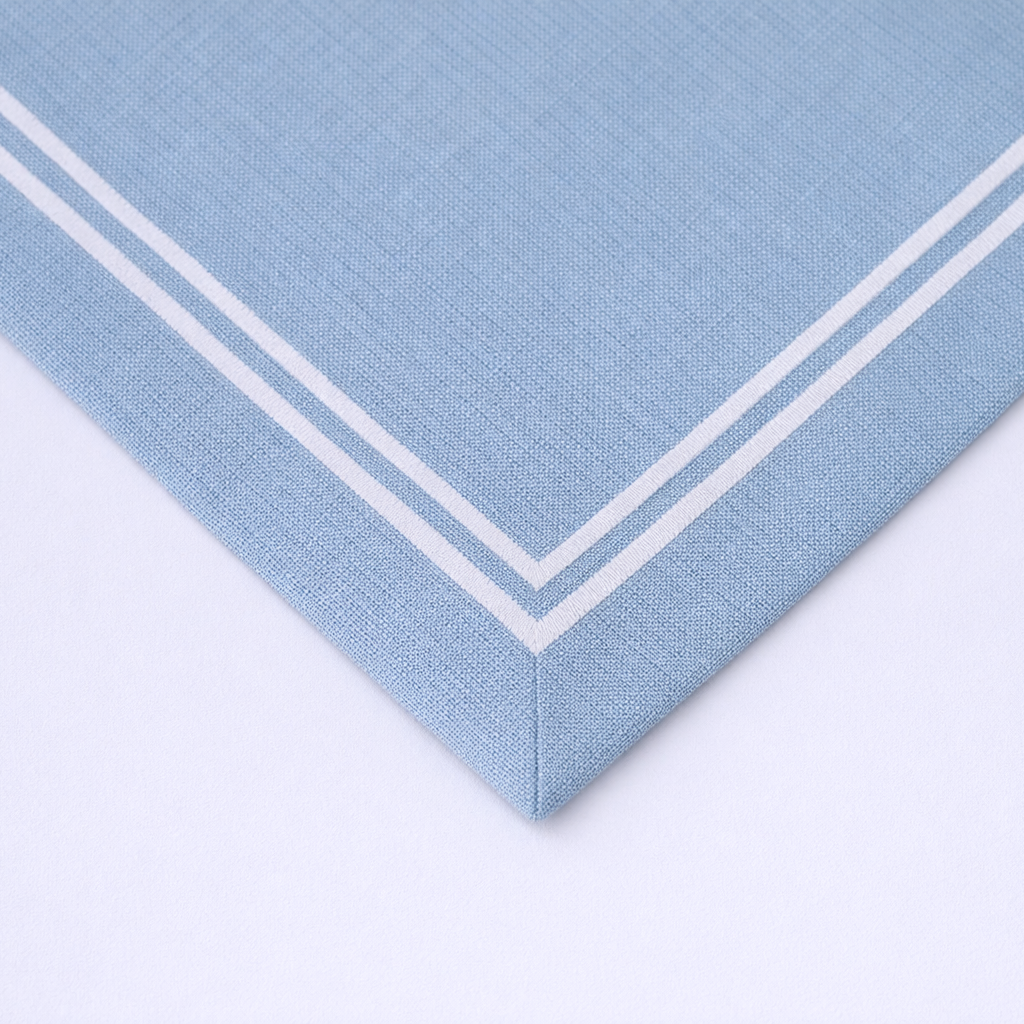 Noa Table Runner