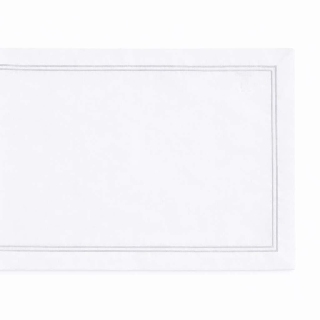 Noa Table Runner