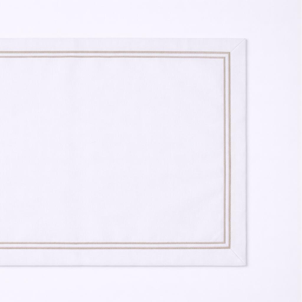 Noa Table Runner