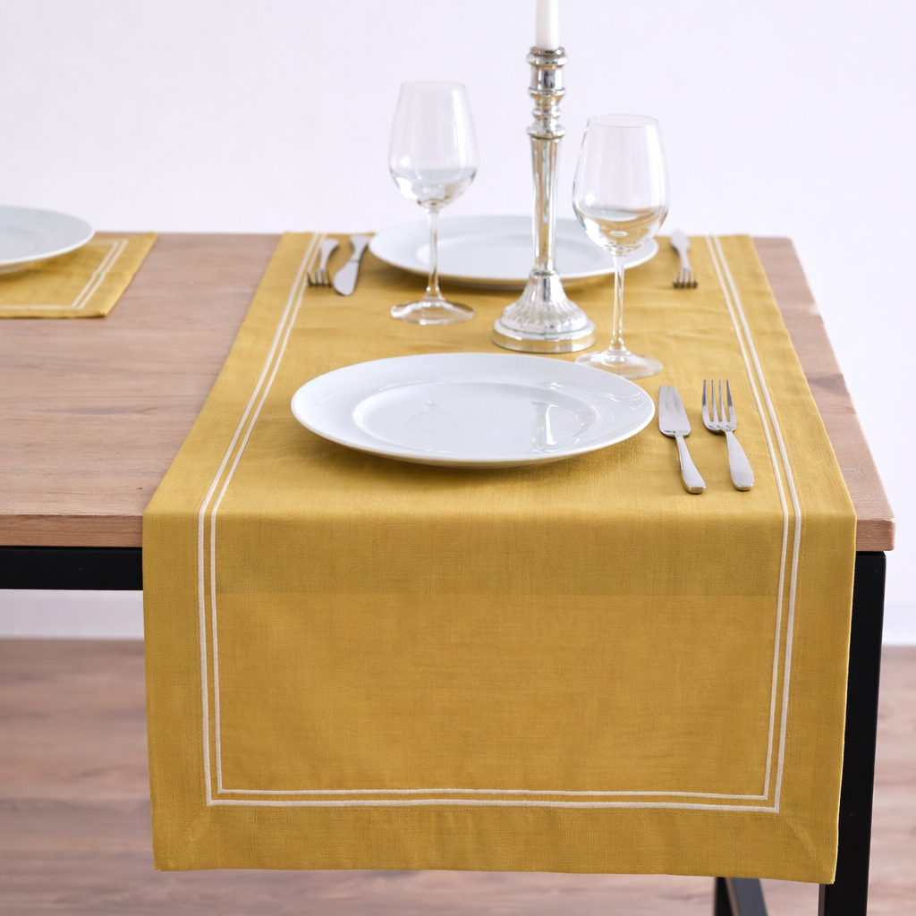 Noa Table Runner