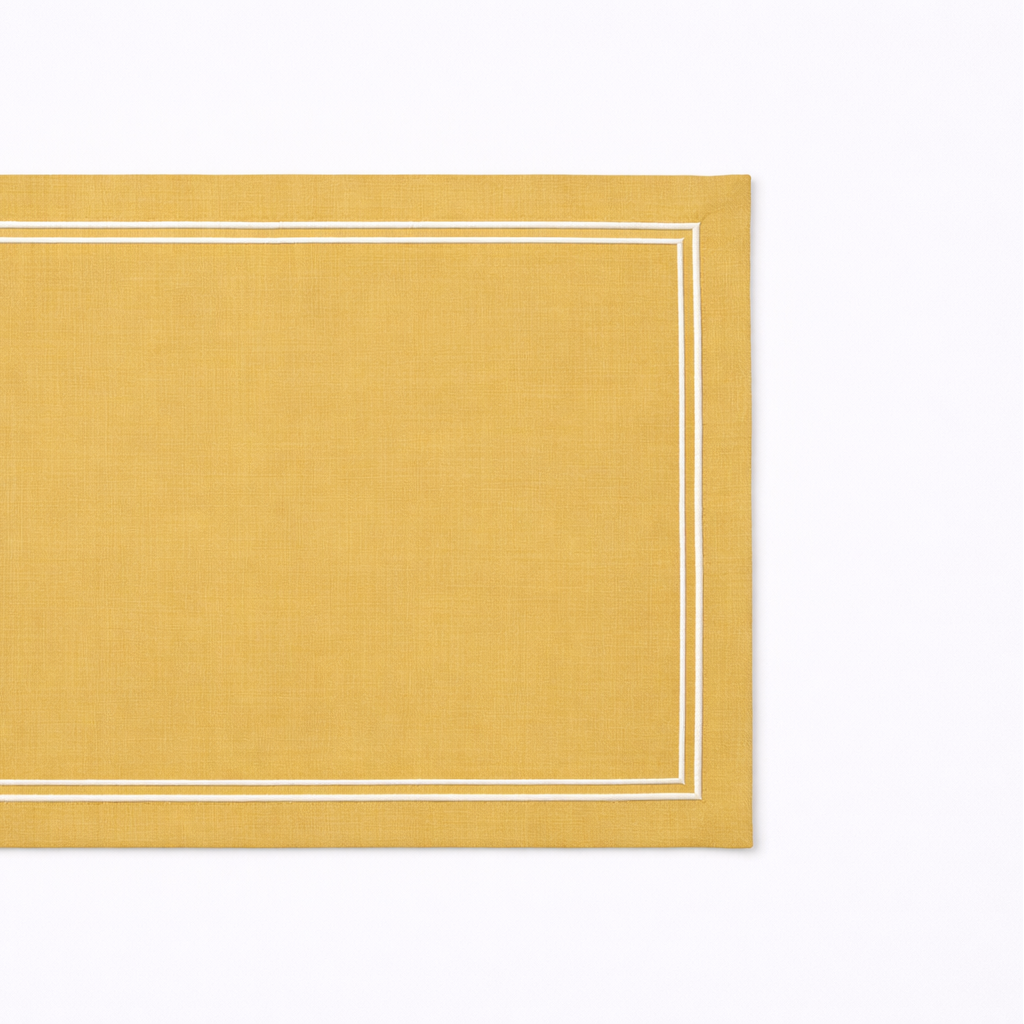 Noa Table Runner